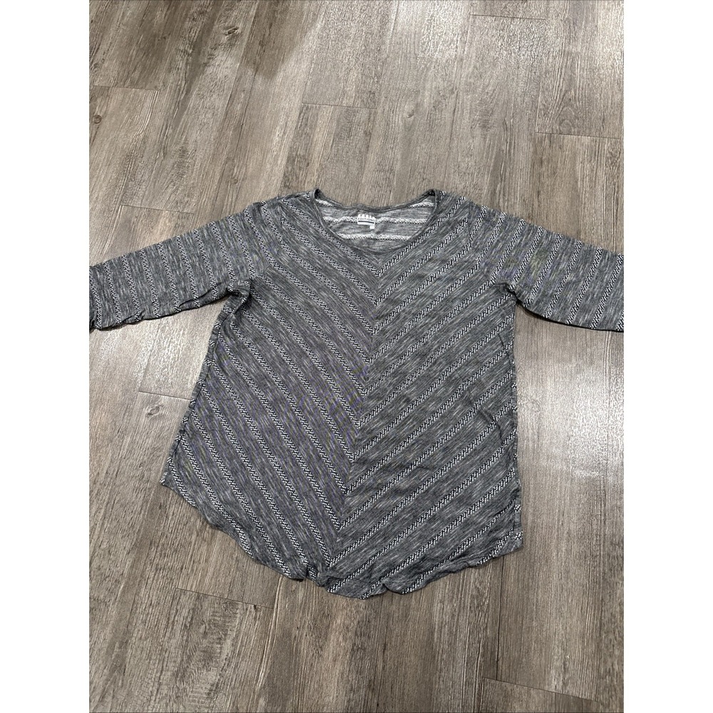 NWT Basic Editions Gray Striped 3/4 Sleeve Pullover In Size Large
